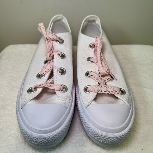 Chuck Taylor All‎ Star Lift Platform Crochet Laces  Womens size 10.5 - Picture 2 of 7